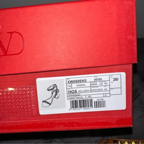 New Size 38.5 Valentino Garavani Rockstud No Limit Ankle-Strap Sandals - Picture 9 of 10